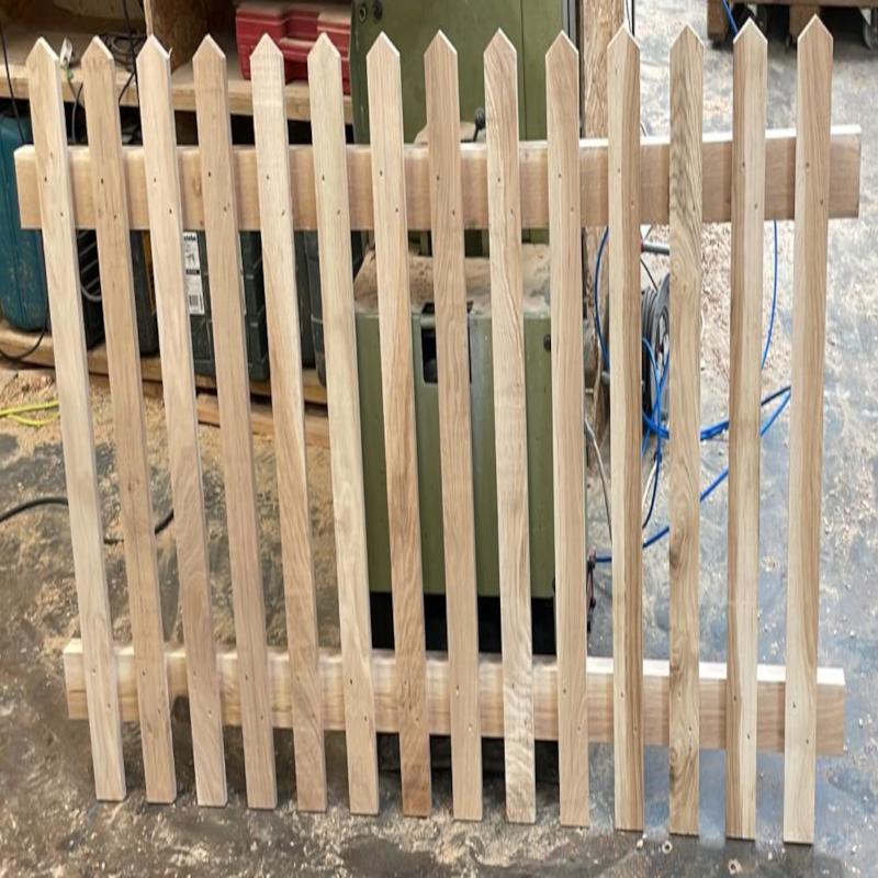 Buy Oak Picket Panel Online - UK Sleepers